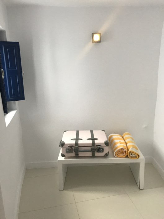 A40F9AAE-1E6F-4BF9-9ACA-4DF5B214E72D