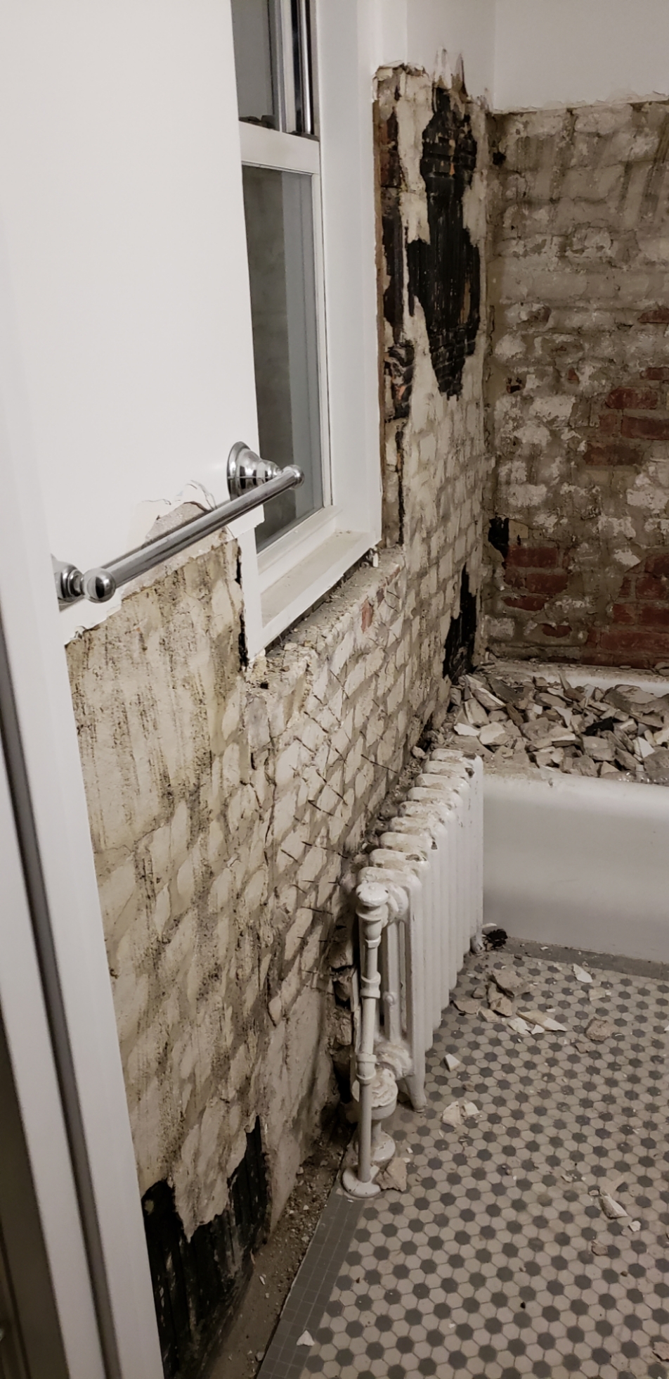 EC7AB734-6B80-49A0-9697-DCC498488AE7