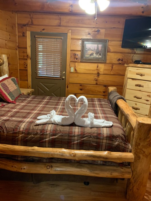 83C83DE4-F4B5-43A1-AAF4-3A8C04F54929